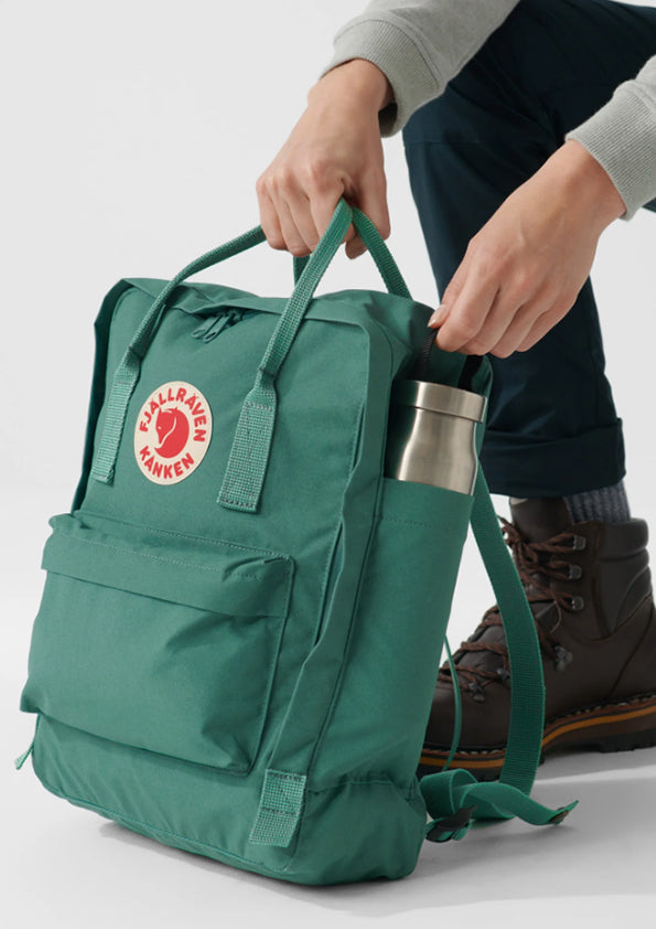 FJÄLLRÄVEN - 瑞典北極狐【狐狸袋】KÅNKEN 16L 背囊 書包 School bag outdoor backpack  23510-424 BLACKBERRY