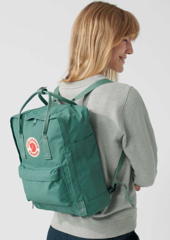 FJÄLLRÄVEN - 瑞典北極狐【狐狸袋】KÅNKEN 16L 背囊 書包 School bag outdoor backpack  23510-199 SUNSTONE ORANGE