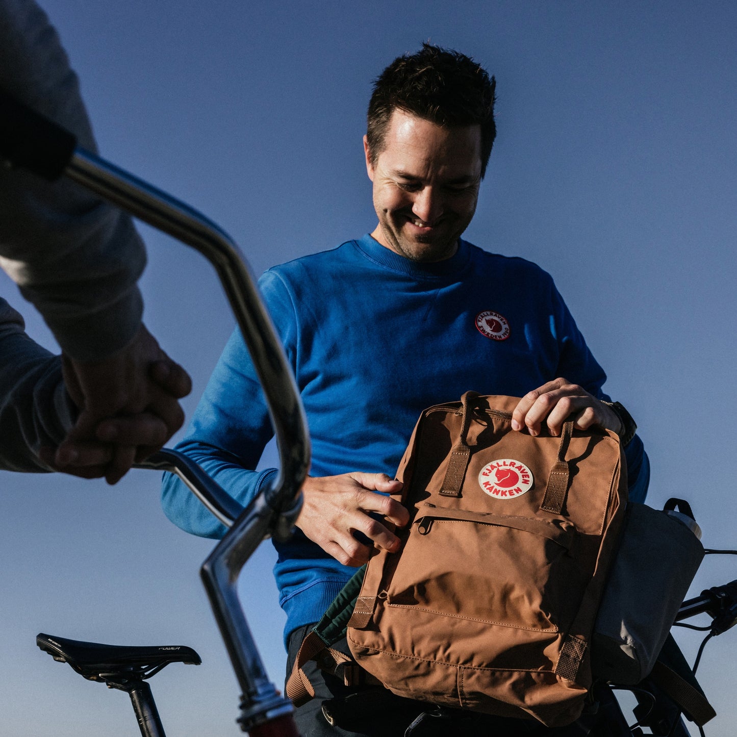 FJÄLLRÄVEN - 瑞典北極狐【狐狸袋】KÅNKEN 16L 背囊 書包 School bag outdoor backpack  23510-199 SUNSTONE ORANGE